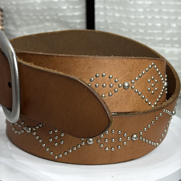 (H) Banana Republic Tan Silver Studded Leather Belt, Size S - Picture 2 of 13